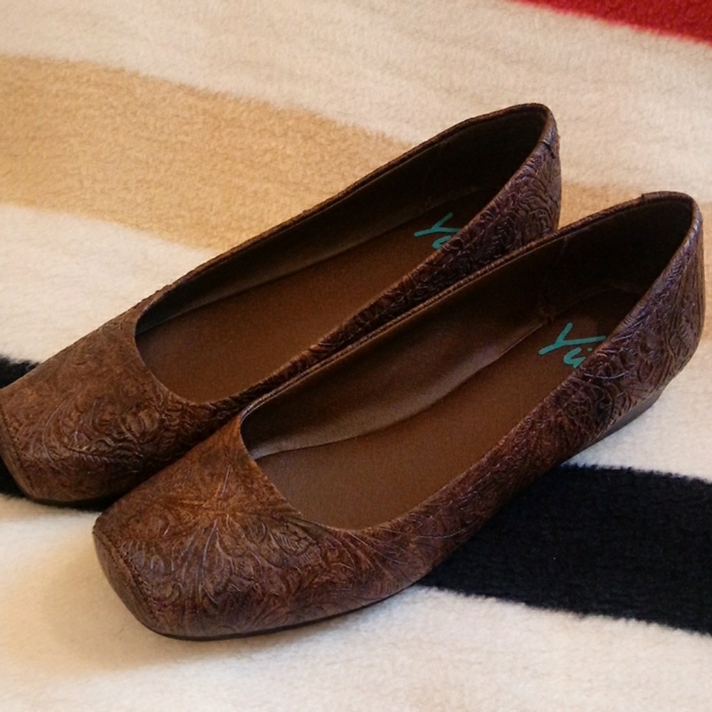 Yuu shoes 7 1/2 Brown